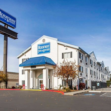 Rodeway Inn & Suites Нампа Екстериор снимка