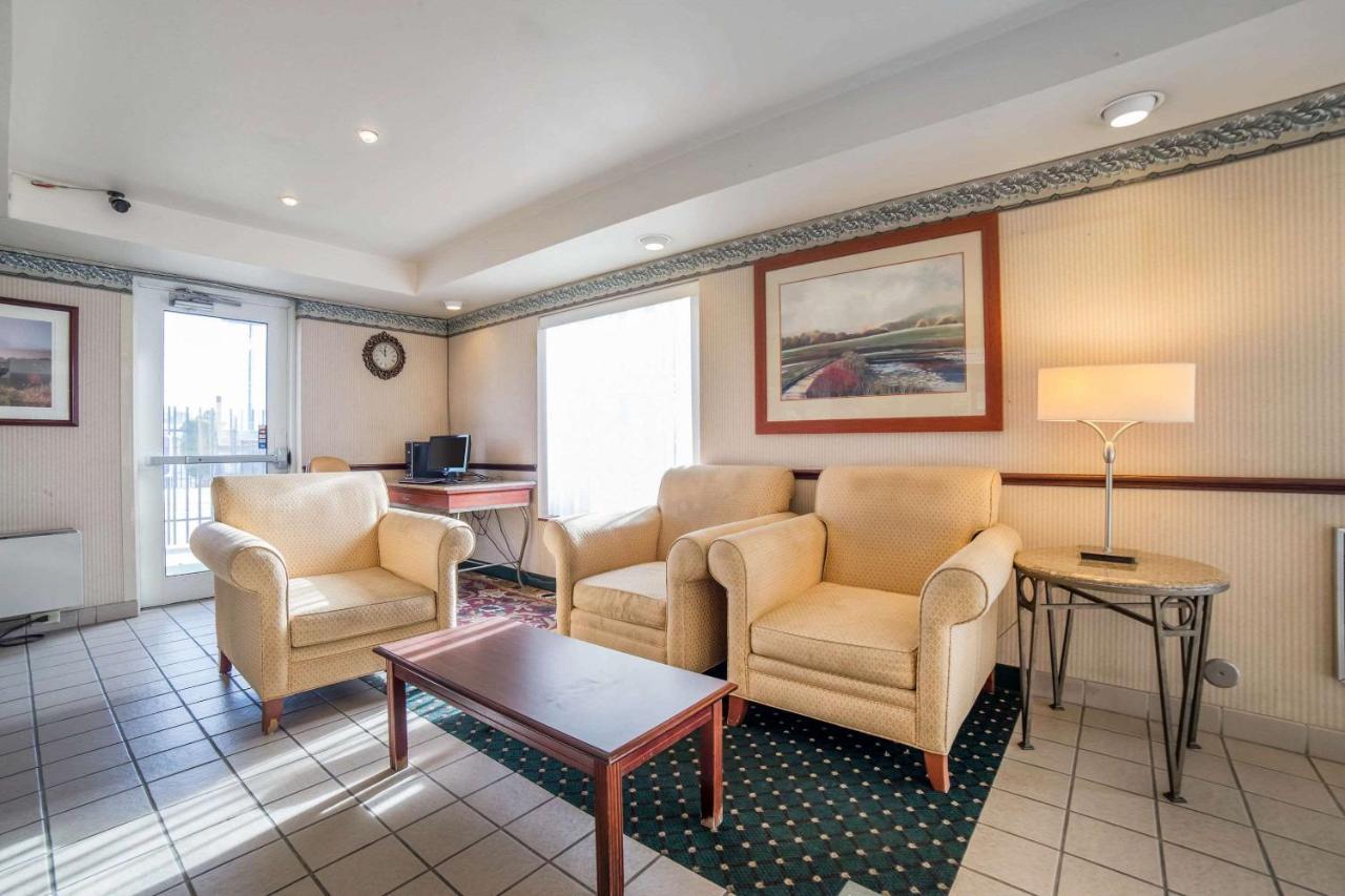 Rodeway Inn & Suites Нампа Екстериор снимка
