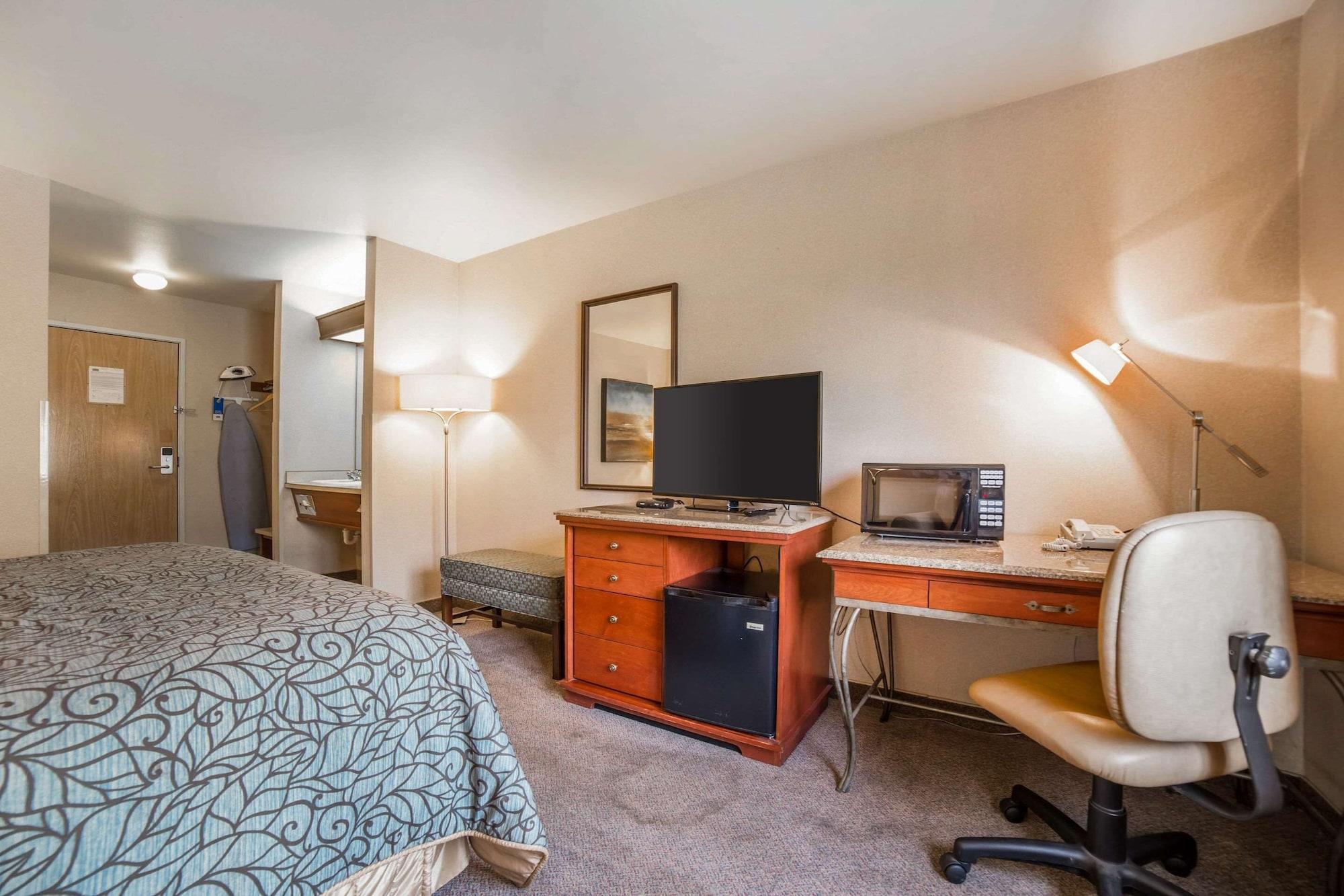 Rodeway Inn & Suites Нампа Екстериор снимка
