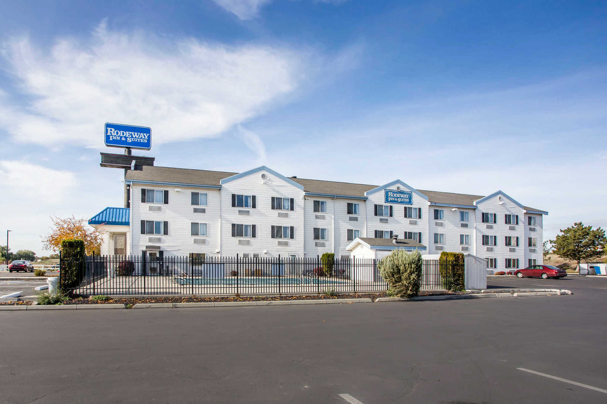 Rodeway Inn & Suites Нампа Екстериор снимка