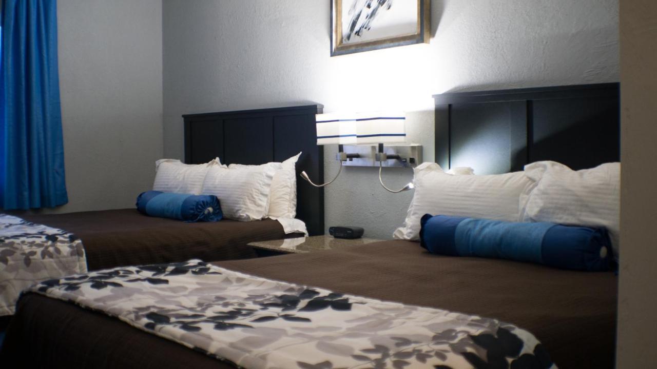 Rodeway Inn & Suites Нампа Екстериор снимка